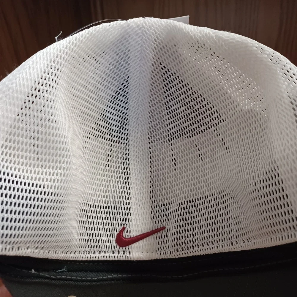Brandon Burlsworth Nike Arkansas Razorback Hat M/L Adj Strapback Red White NWT